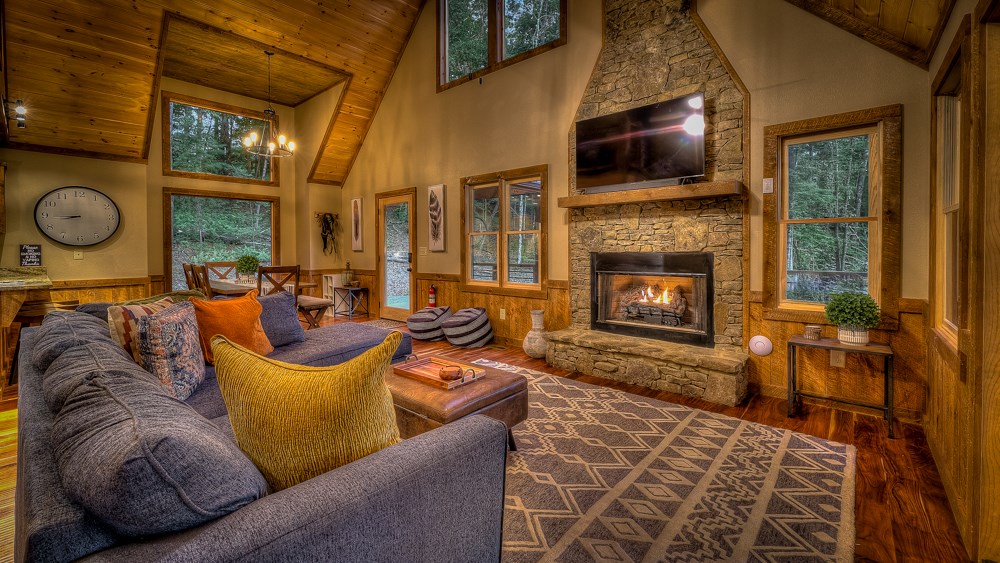 428663 Mineral Bluff Residential