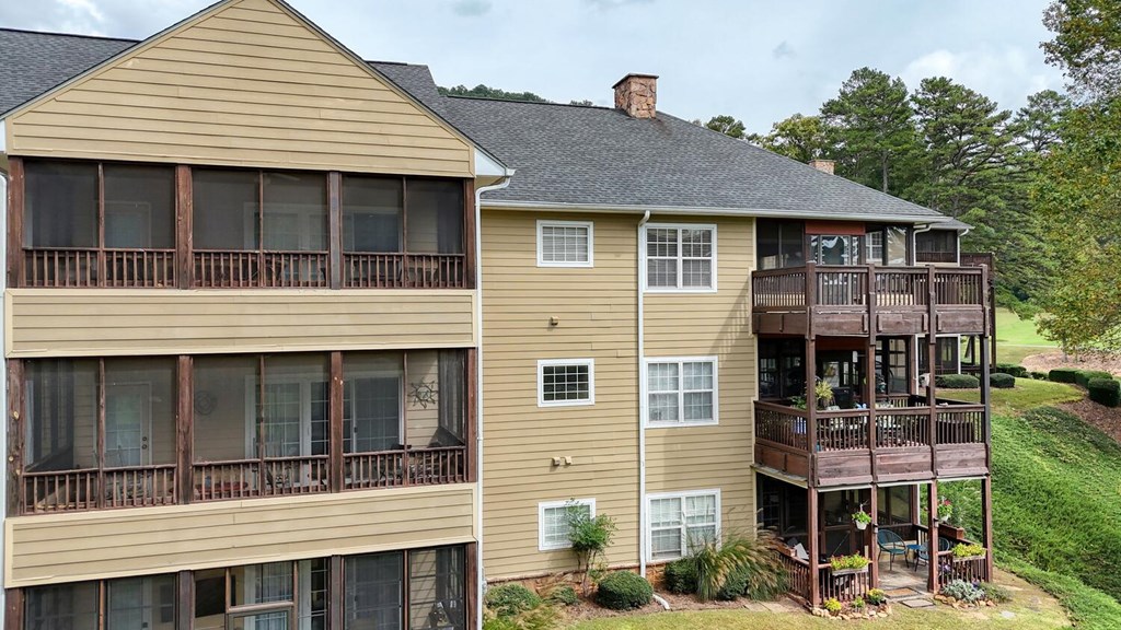 428667 Clayton Condominium