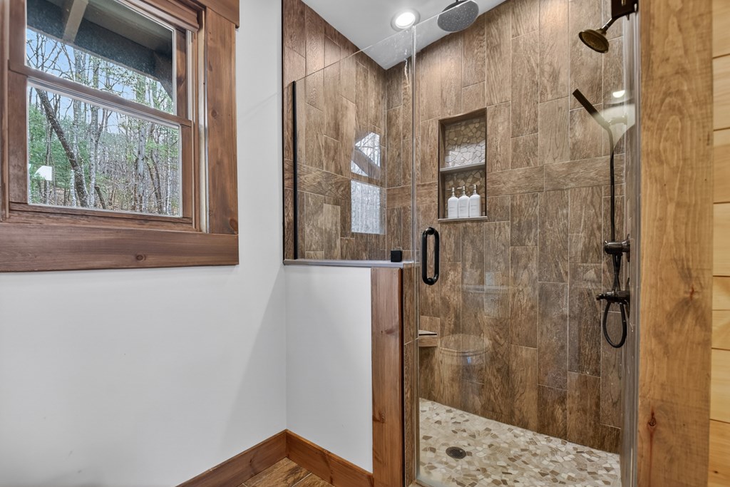 428670 Blue Ridge Residential