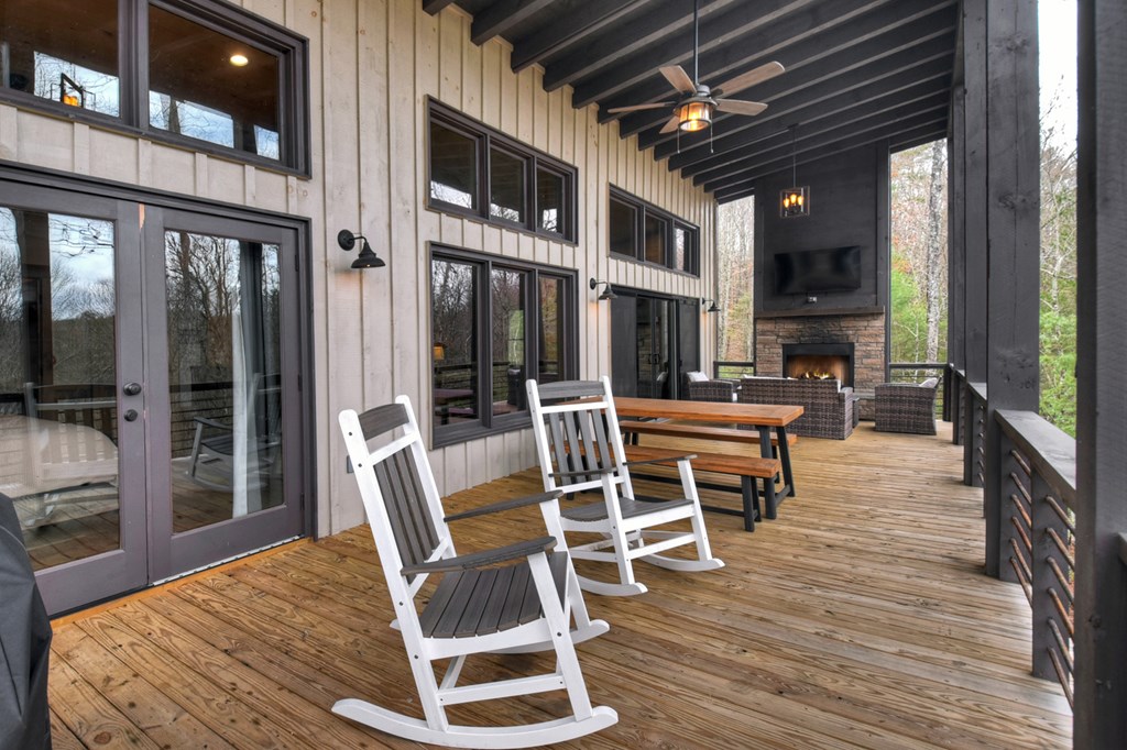 428670 Blue Ridge Residential