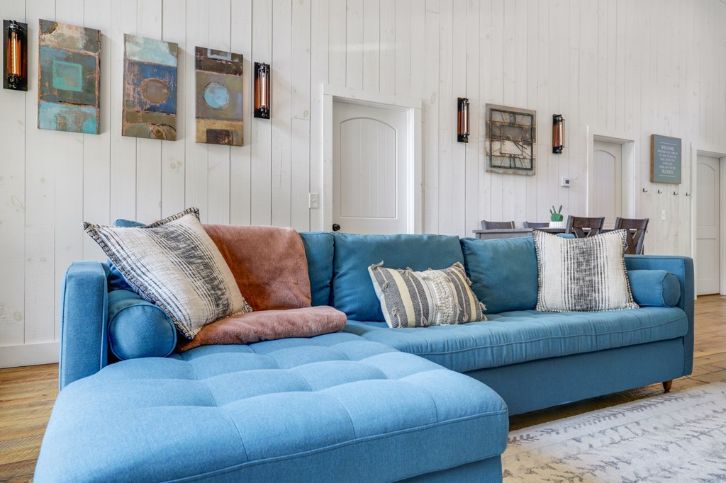 428672 Blue Ridge Residential