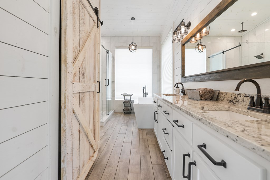 428672 Blue Ridge Residential