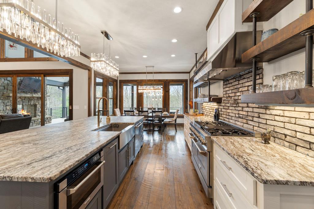 428680 Mineral Bluff Residential