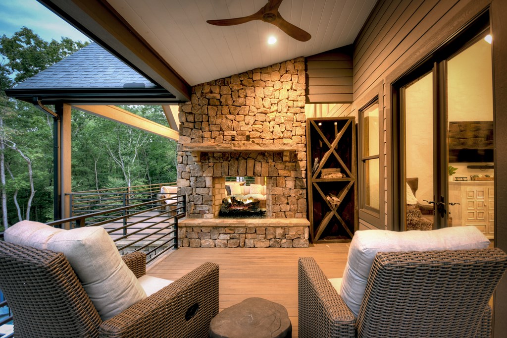 428680 Mineral Bluff Residential