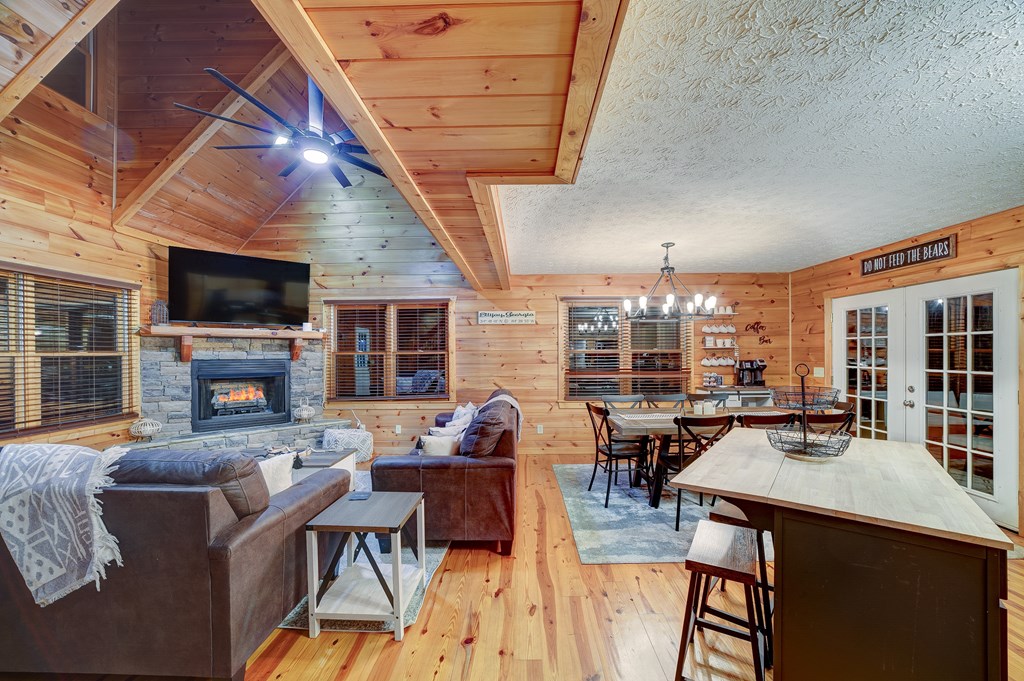 428683 Ellijay Residential