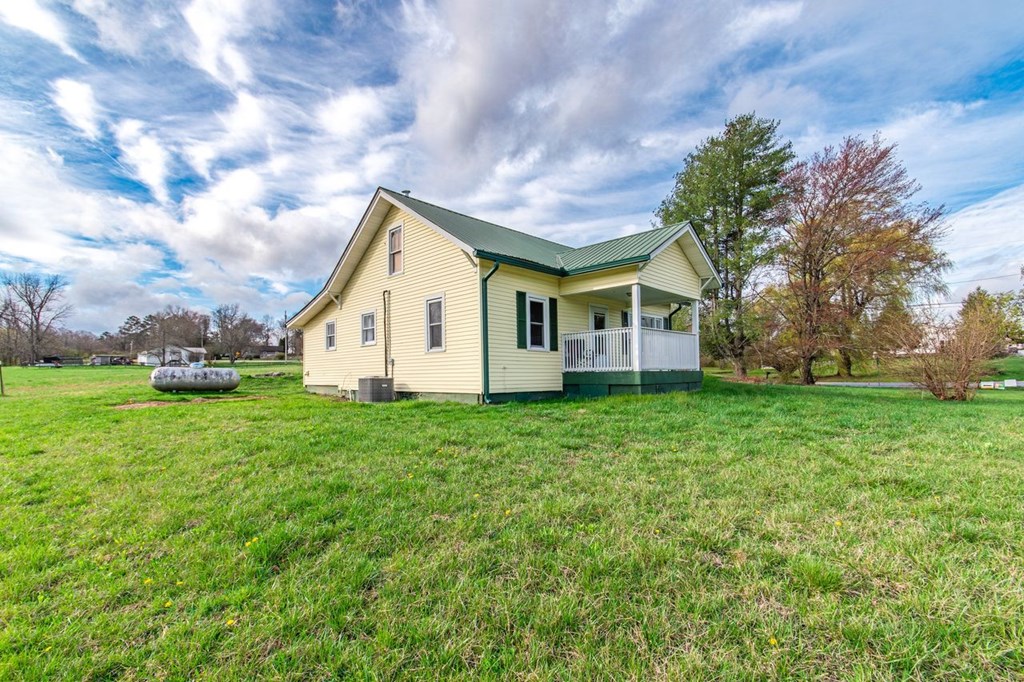 428693 Morganton Residential