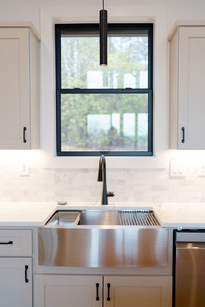 428694 Mineral Bluff Residential