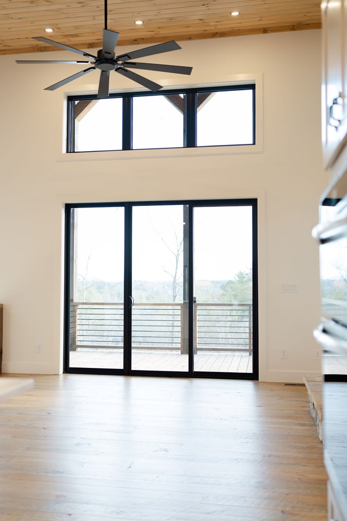 428694 Mineral Bluff Residential