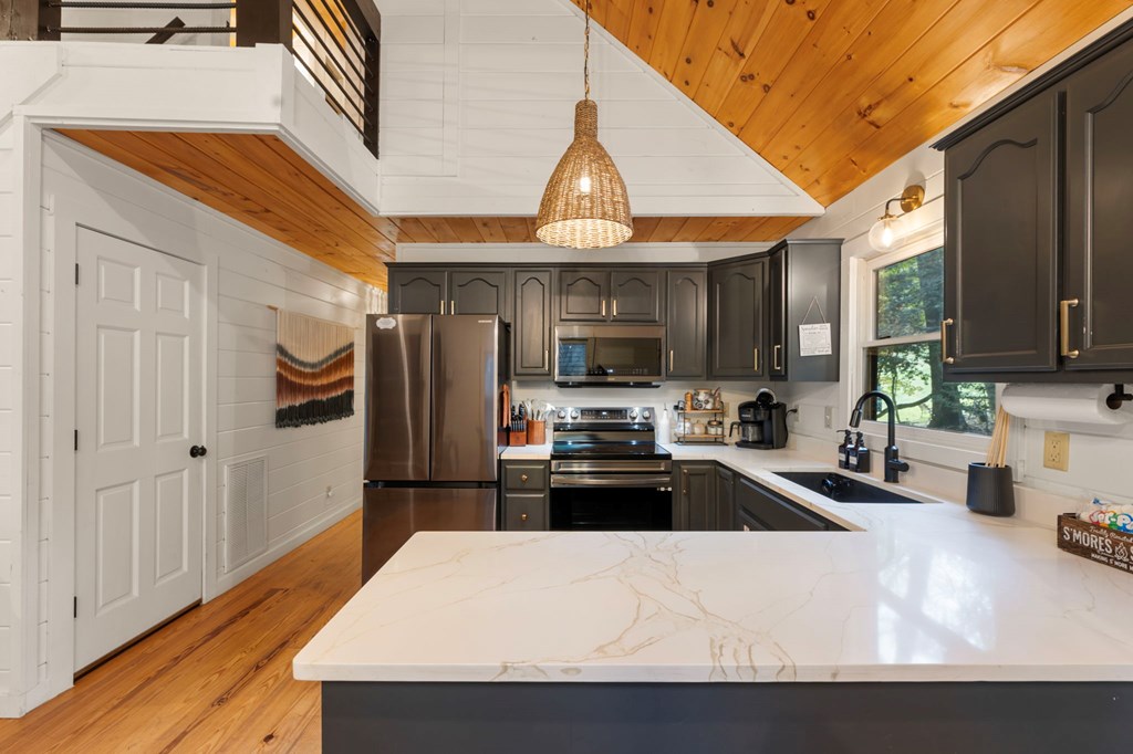 428697 Blue Ridge Residential