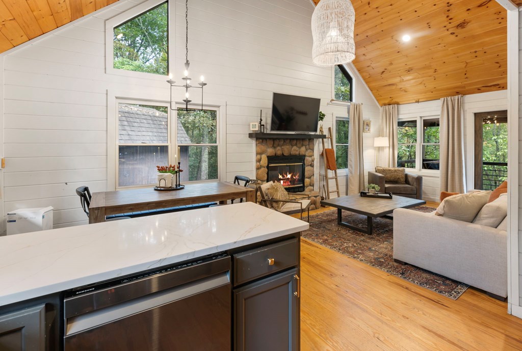 428697 Blue Ridge Residential