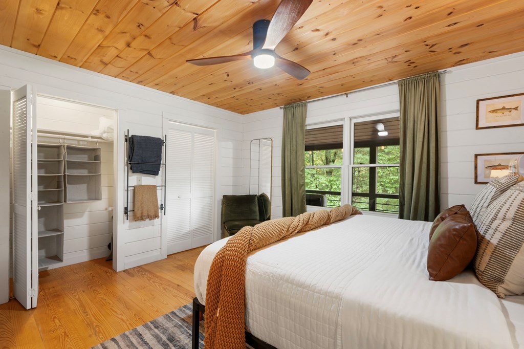 428697 Blue Ridge Residential