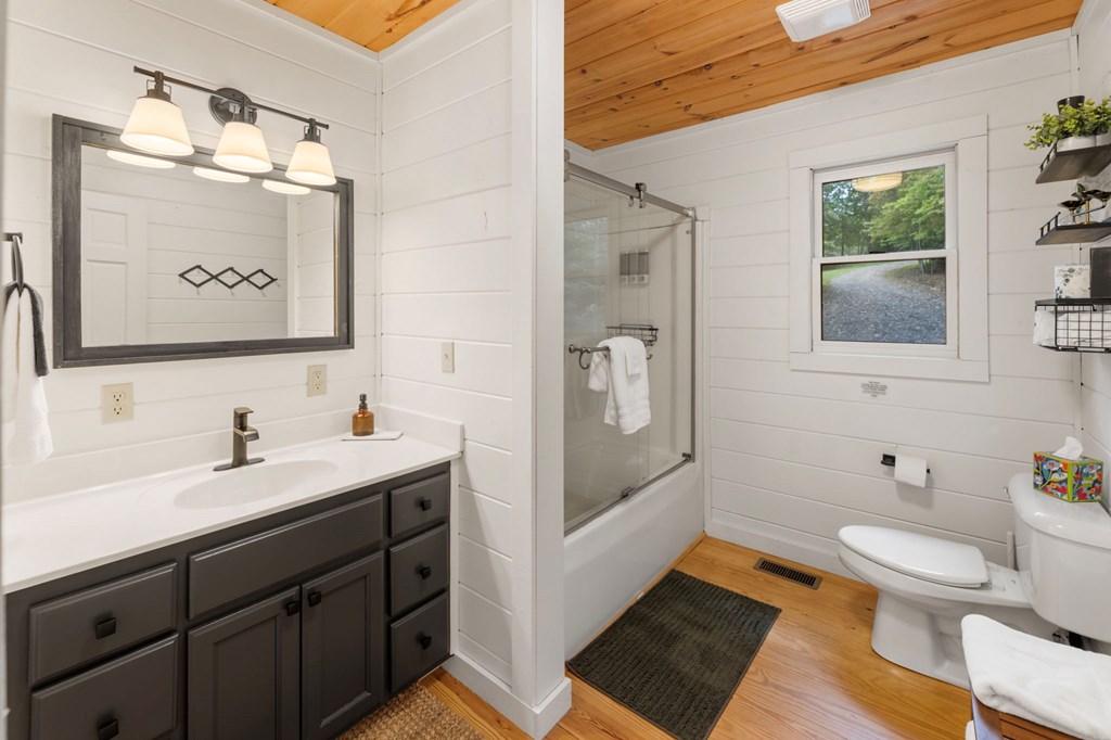 428697 Blue Ridge Residential