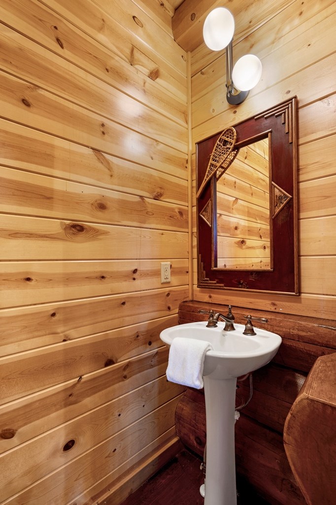 428699 Blue Ridge Residential