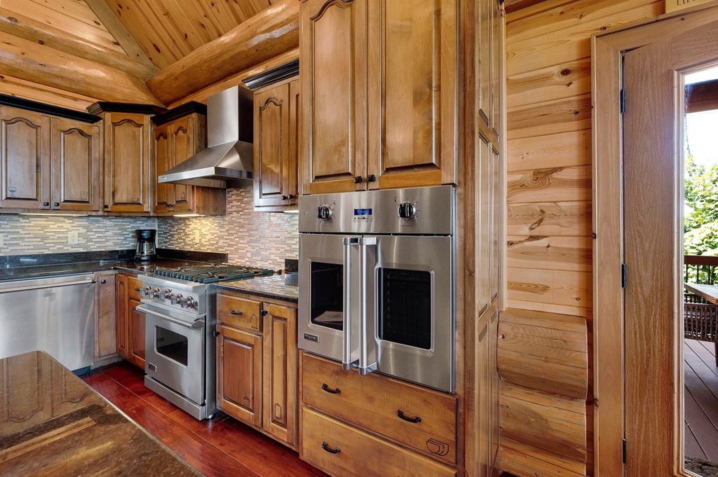 428699 Blue Ridge Residential