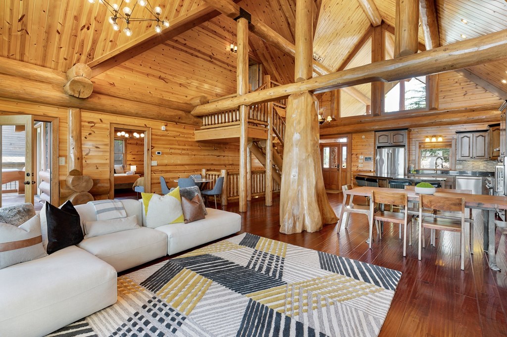 428699 Blue Ridge Residential