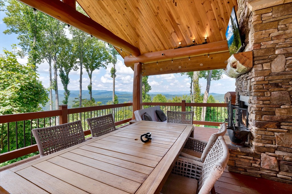 428699 Blue Ridge Residential