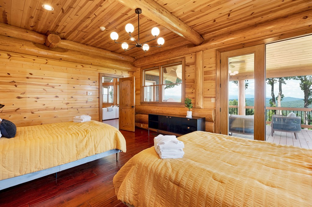 428699 Blue Ridge Residential