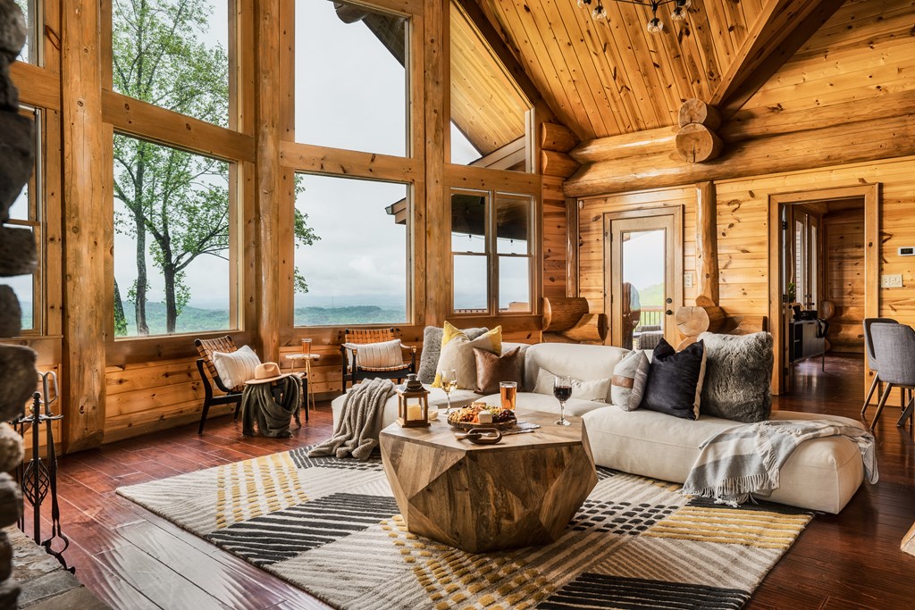 428699 Blue Ridge Residential