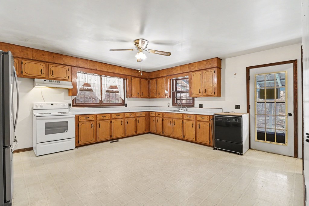 428700 Morganton Residential