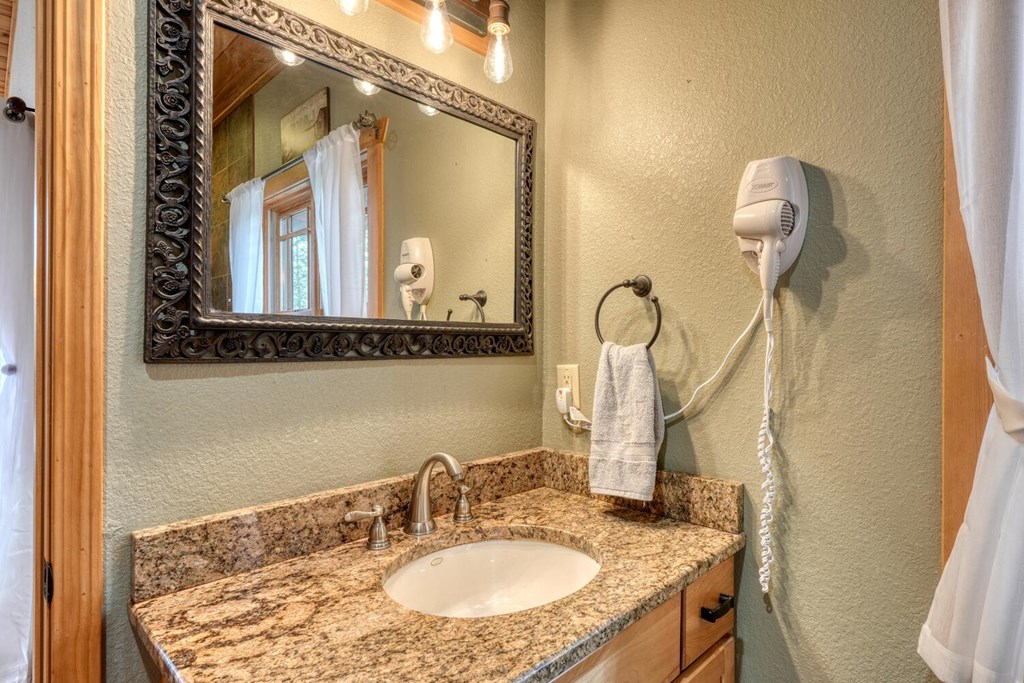 428701 Hiawassee Residential