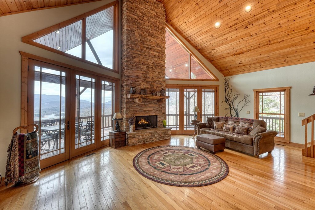 428701 Hiawassee Residential