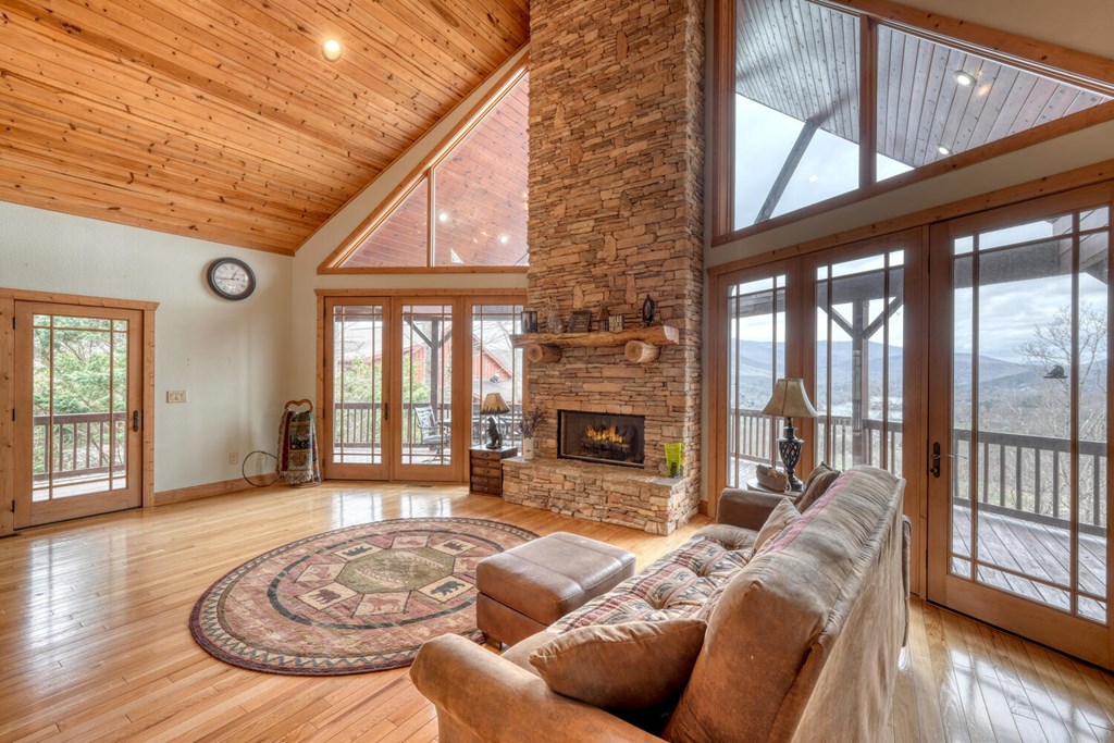 428701 Hiawassee Residential