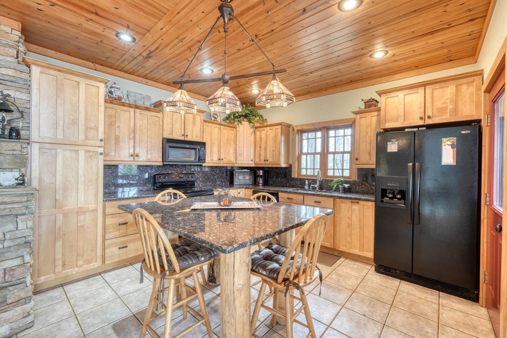 428701 Hiawassee Residential