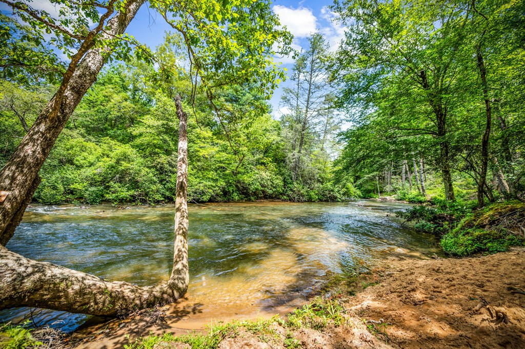 428705 Epworth Residential