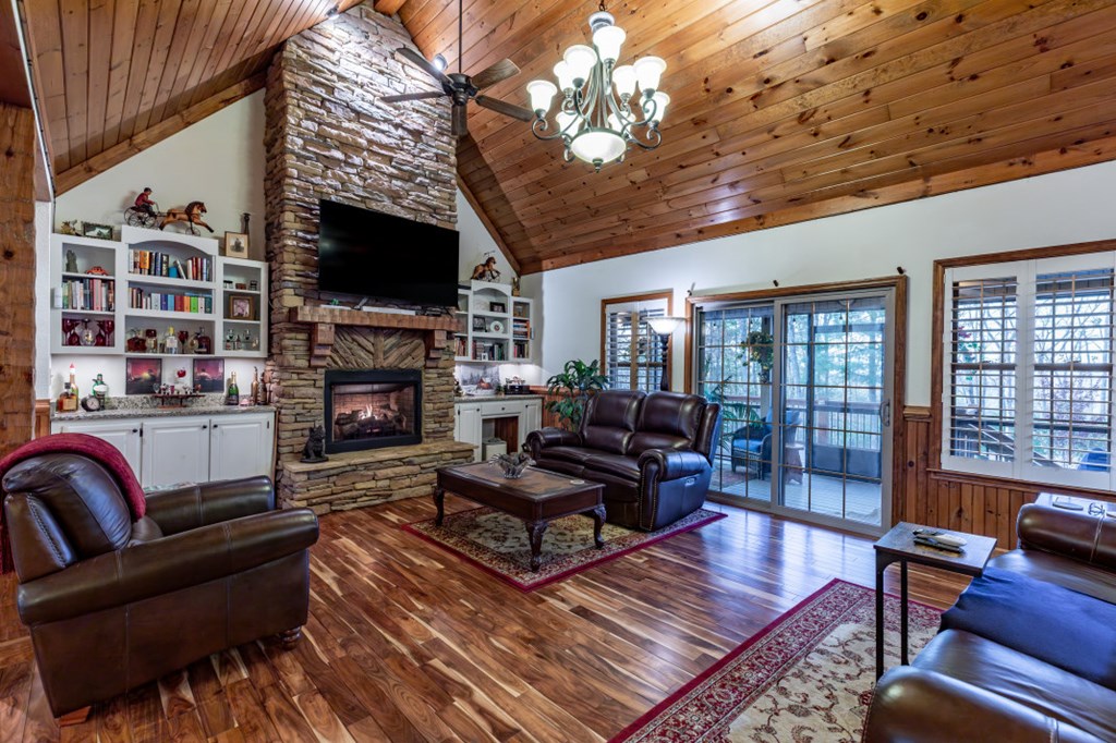 428707 Blairsville Residential