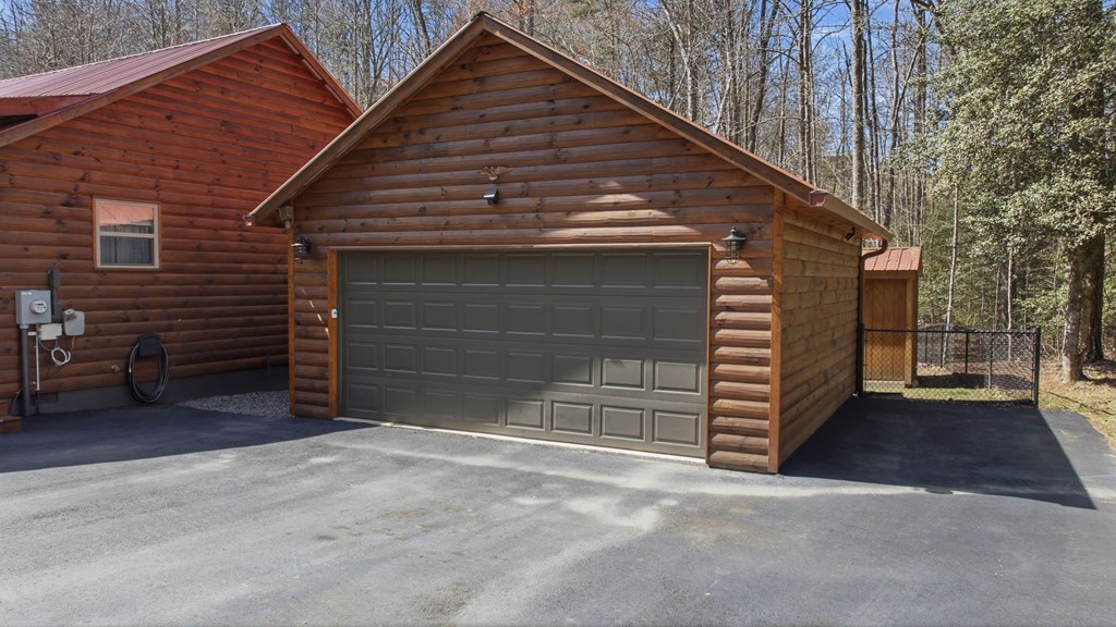 428713 Murphy Residential