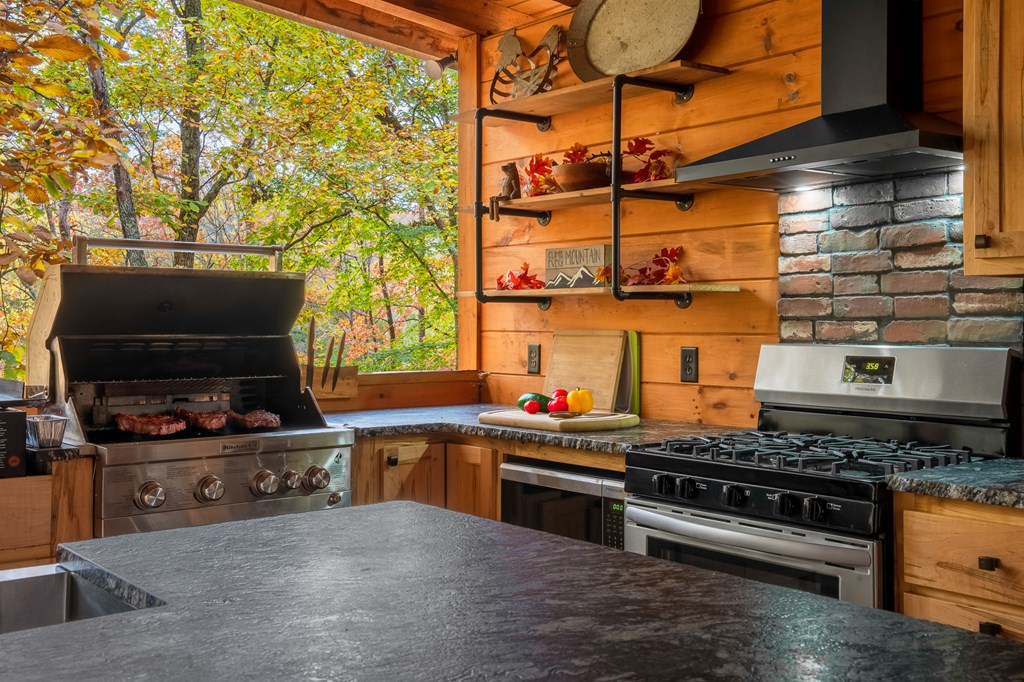 428714 Morganton Residential