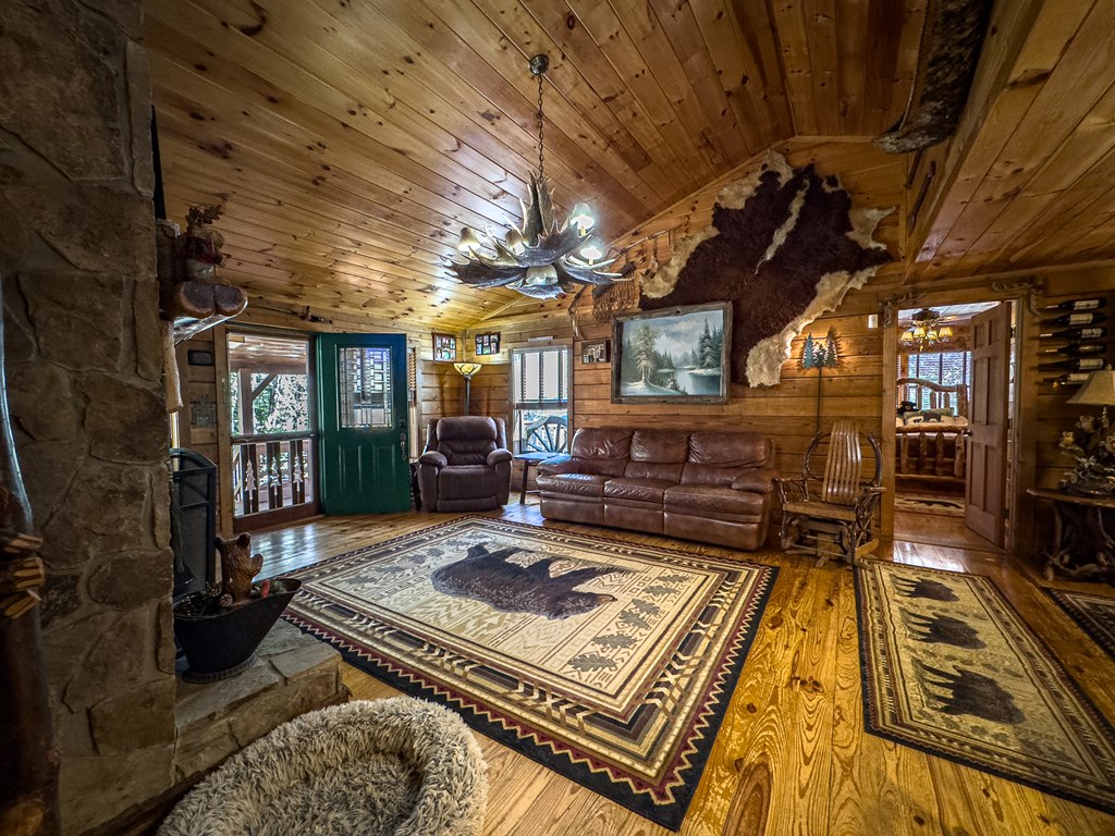 428720 Murphy Residential