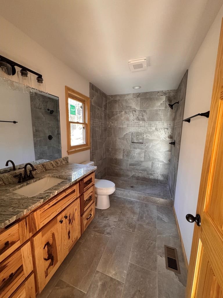 428722 Murphy Residential