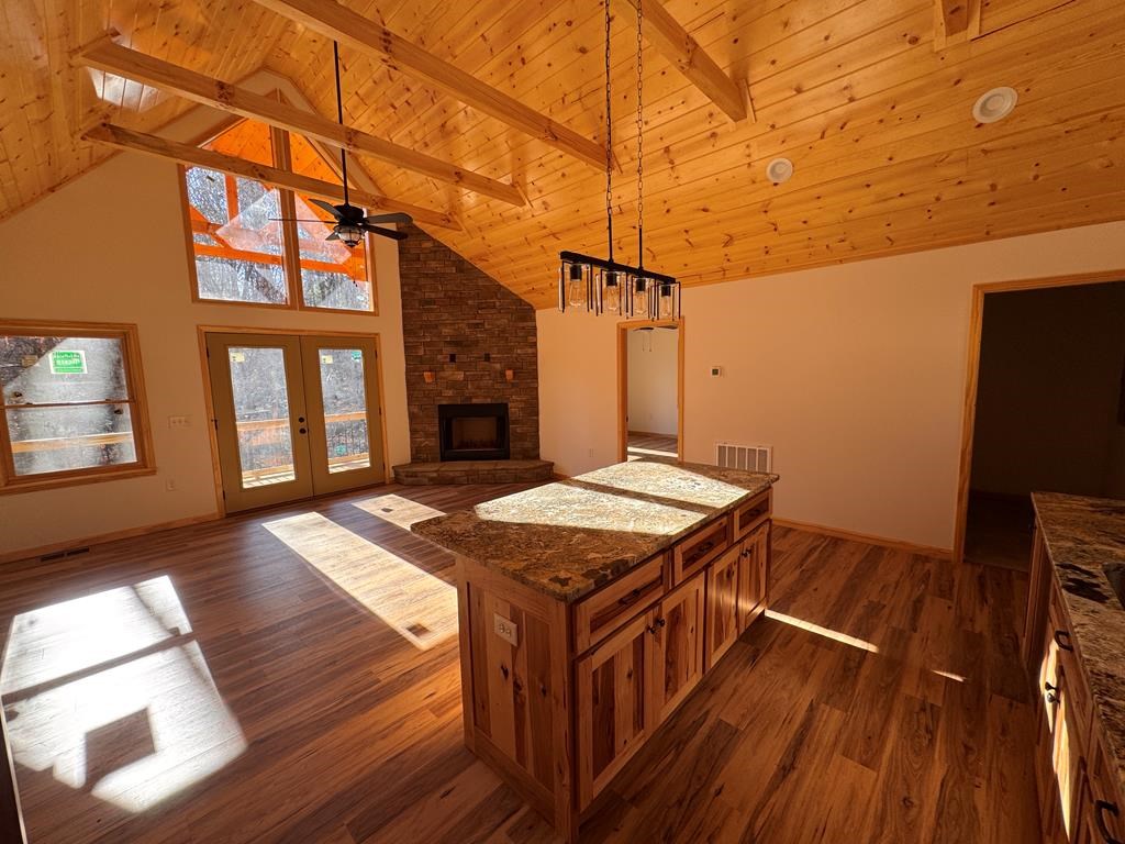 428722 Murphy Residential