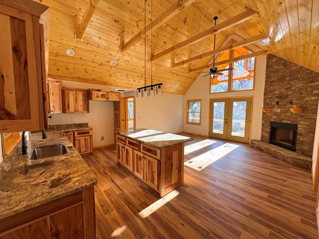 428722 Murphy Residential