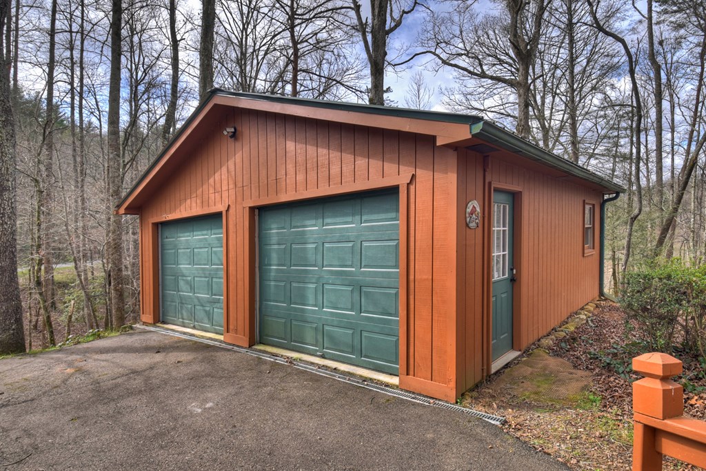 428723 Cherry Log Residential