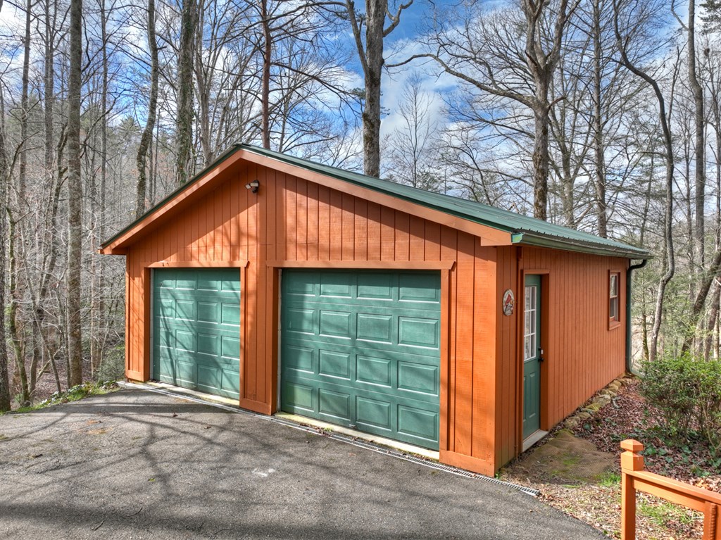 428723 Cherry Log Residential