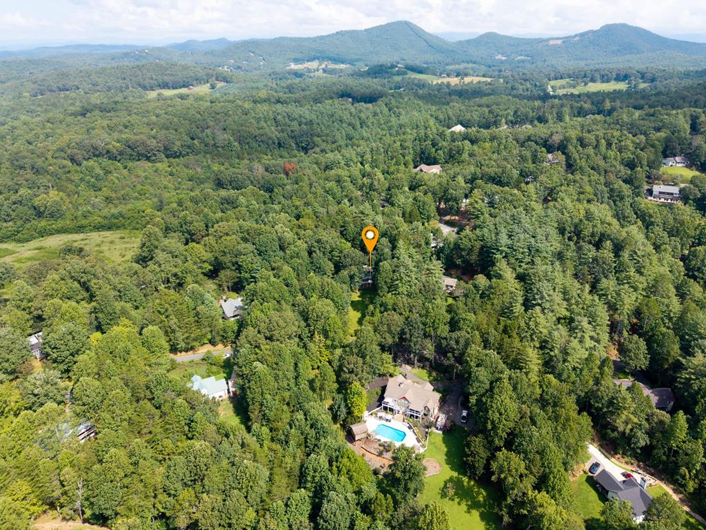 428726 Young Harris Residential