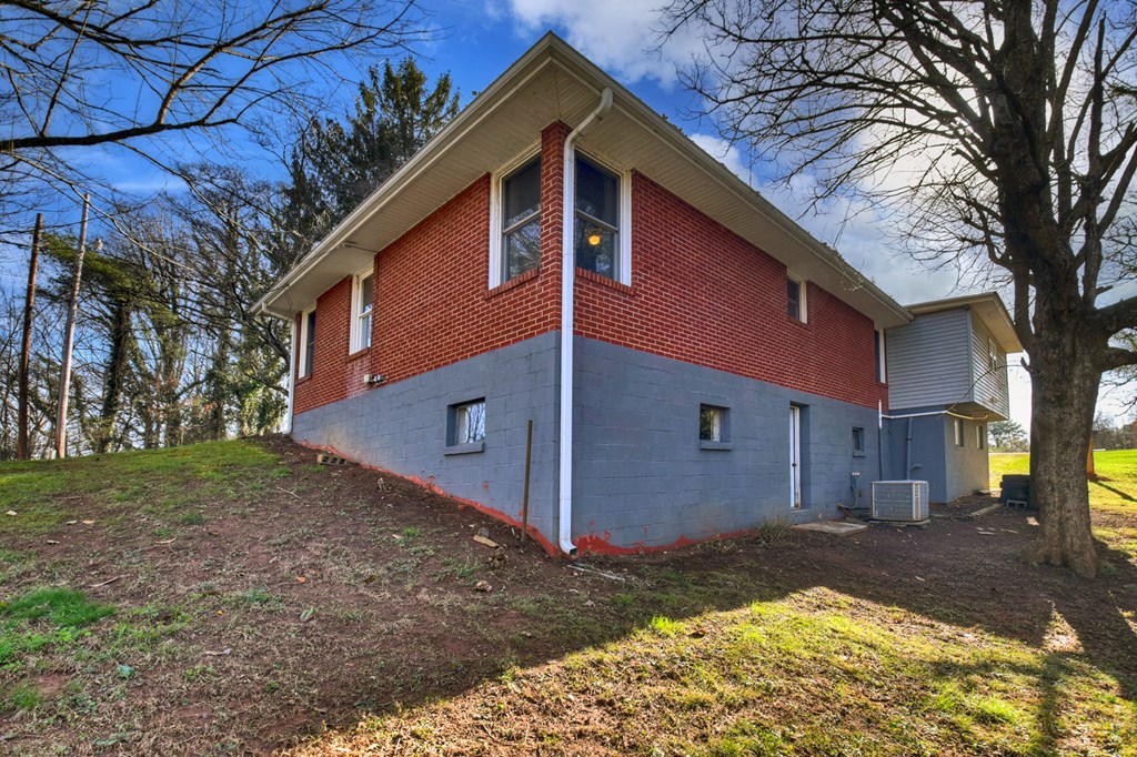 428727 McCaysville Residential