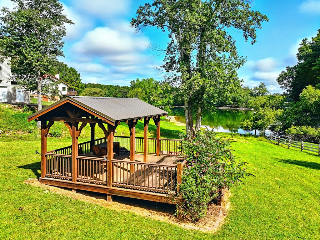 428730 Blairsville Residential