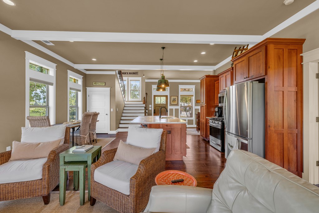 428732 Hayesville Residential