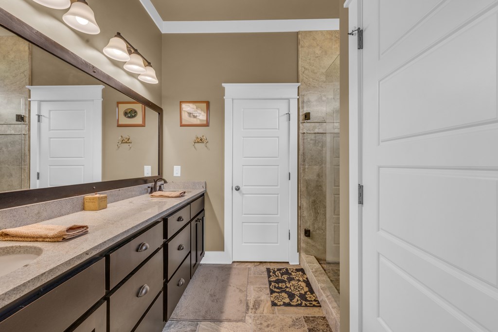 428732 Hayesville Residential