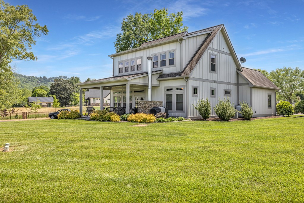 428732 Hayesville Residential