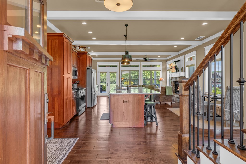 428732 Hayesville Residential