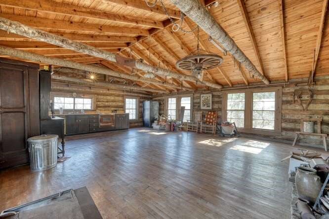 428734 Hiawassee Residential