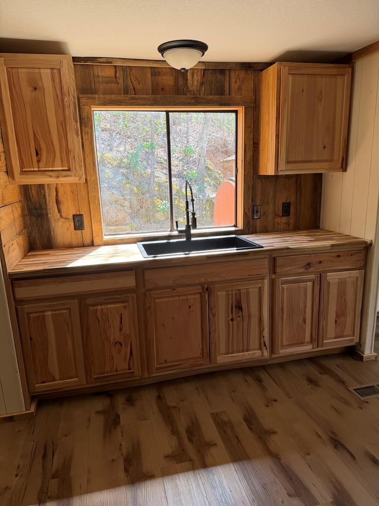 428737 Hayesville Residential