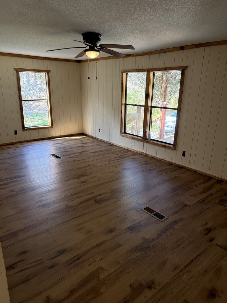 428737 Hayesville Residential