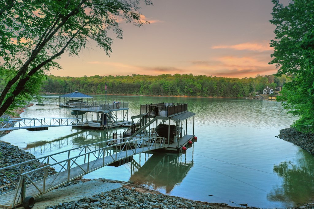 428739 Morganton Residential