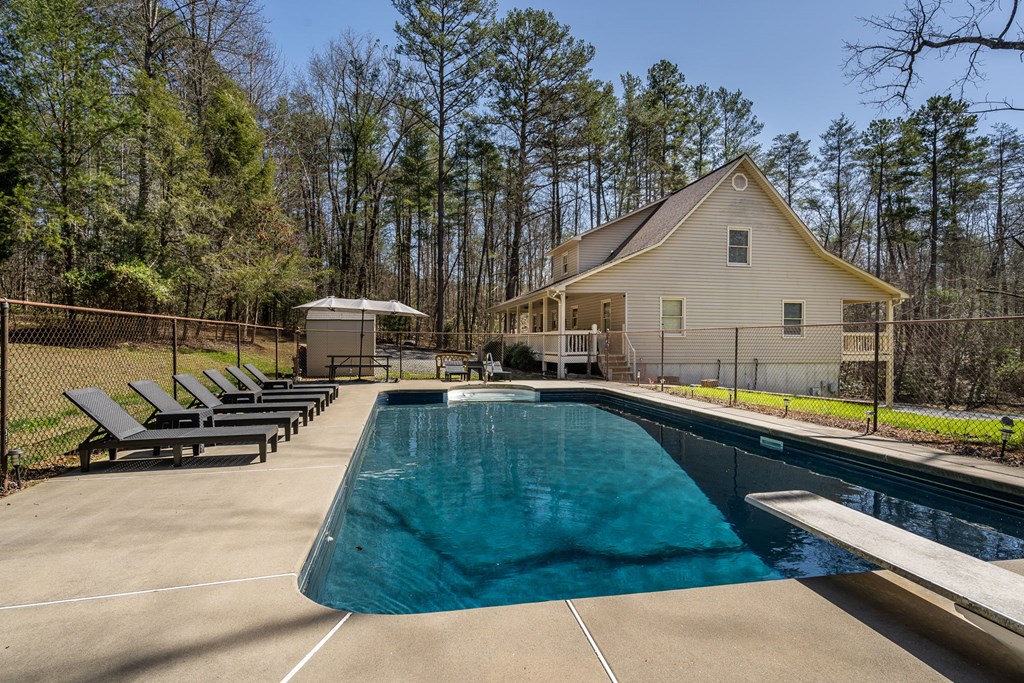 428740 Blue Ridge Residential