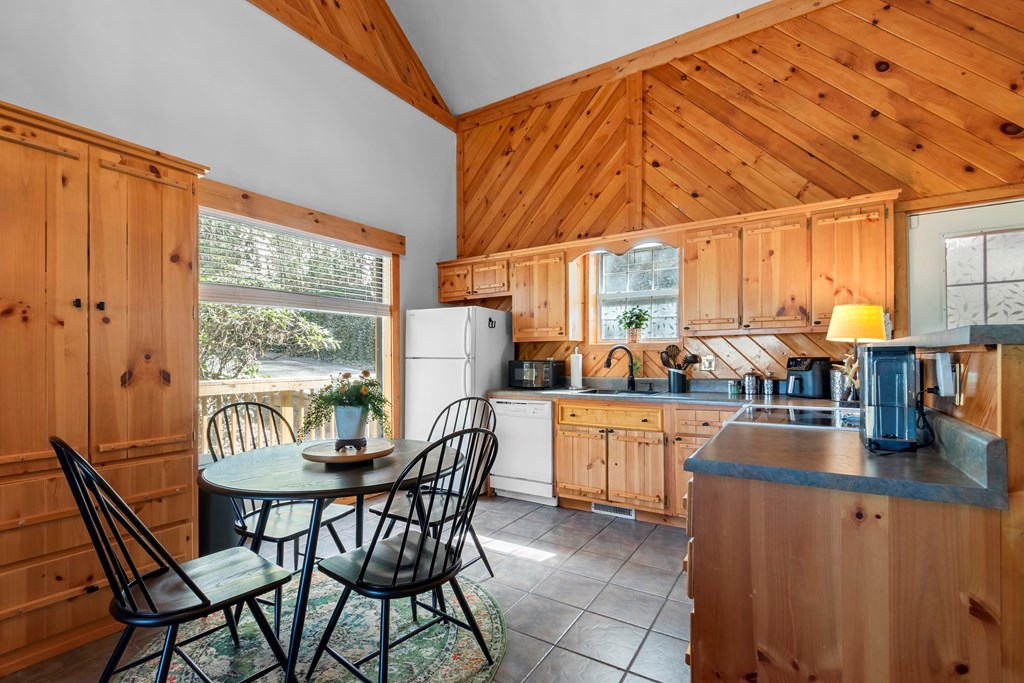 428742 Blairsville Residential